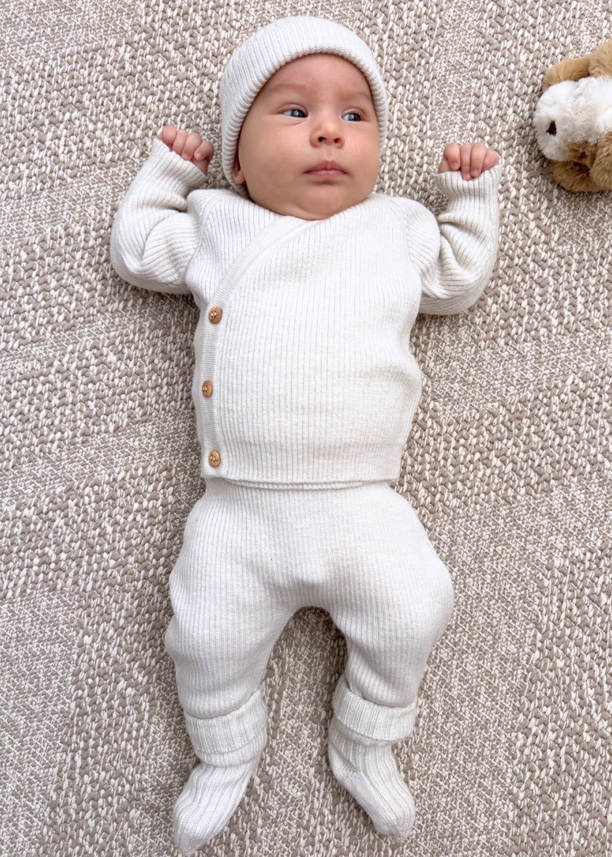 Newborn Comfort Set - Beige - 4 pcs