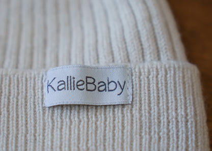 Keep your baby warm and comfortable with our ribbed knit hat, crafted from 100% RWS certified merino wool. Naturally soft, breathable, and gentle on delicate skin, this timeless baby hat is a sustainable essential for everyday wear.