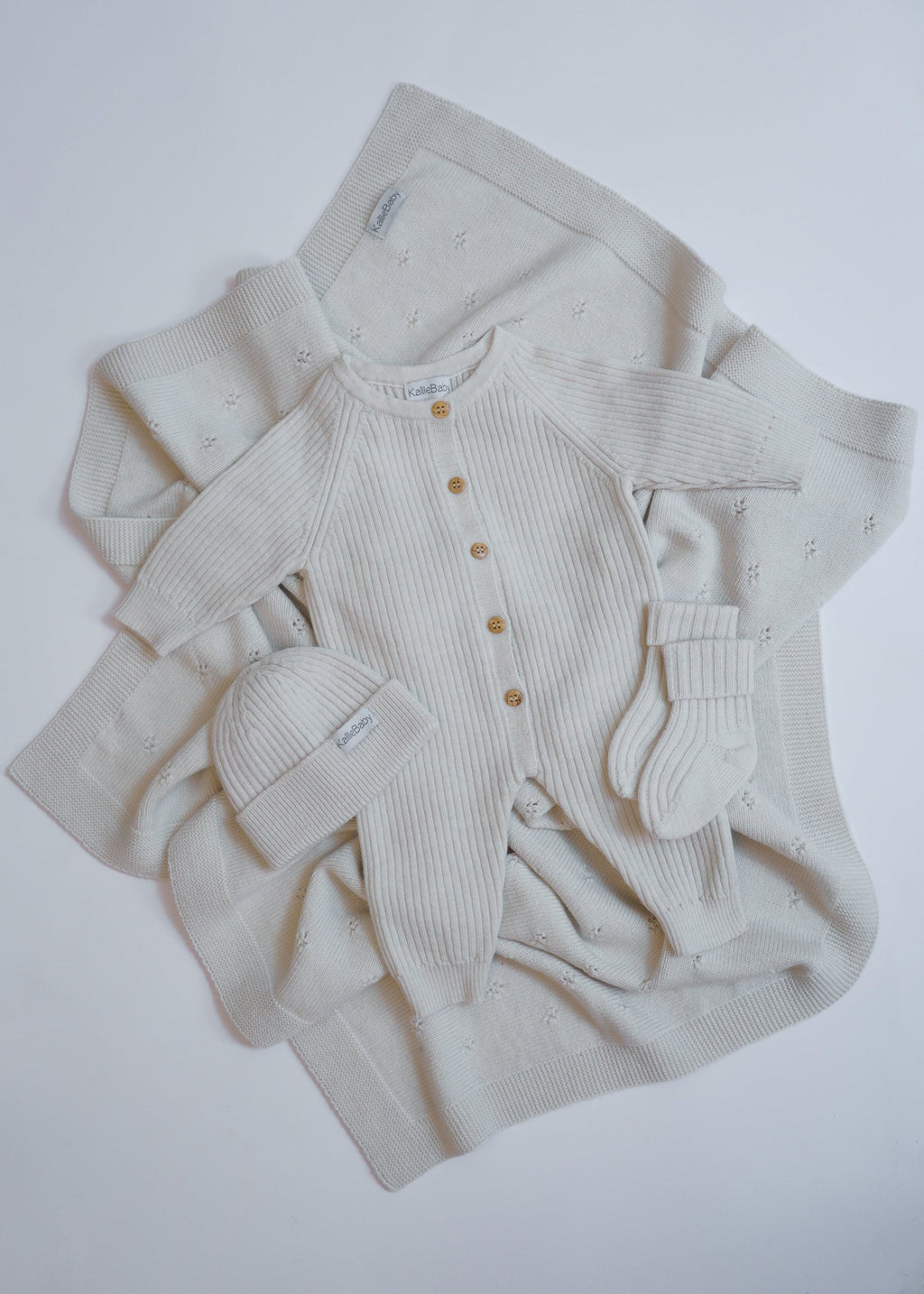 Newborn Comfort Set - Beige - 4 pcs